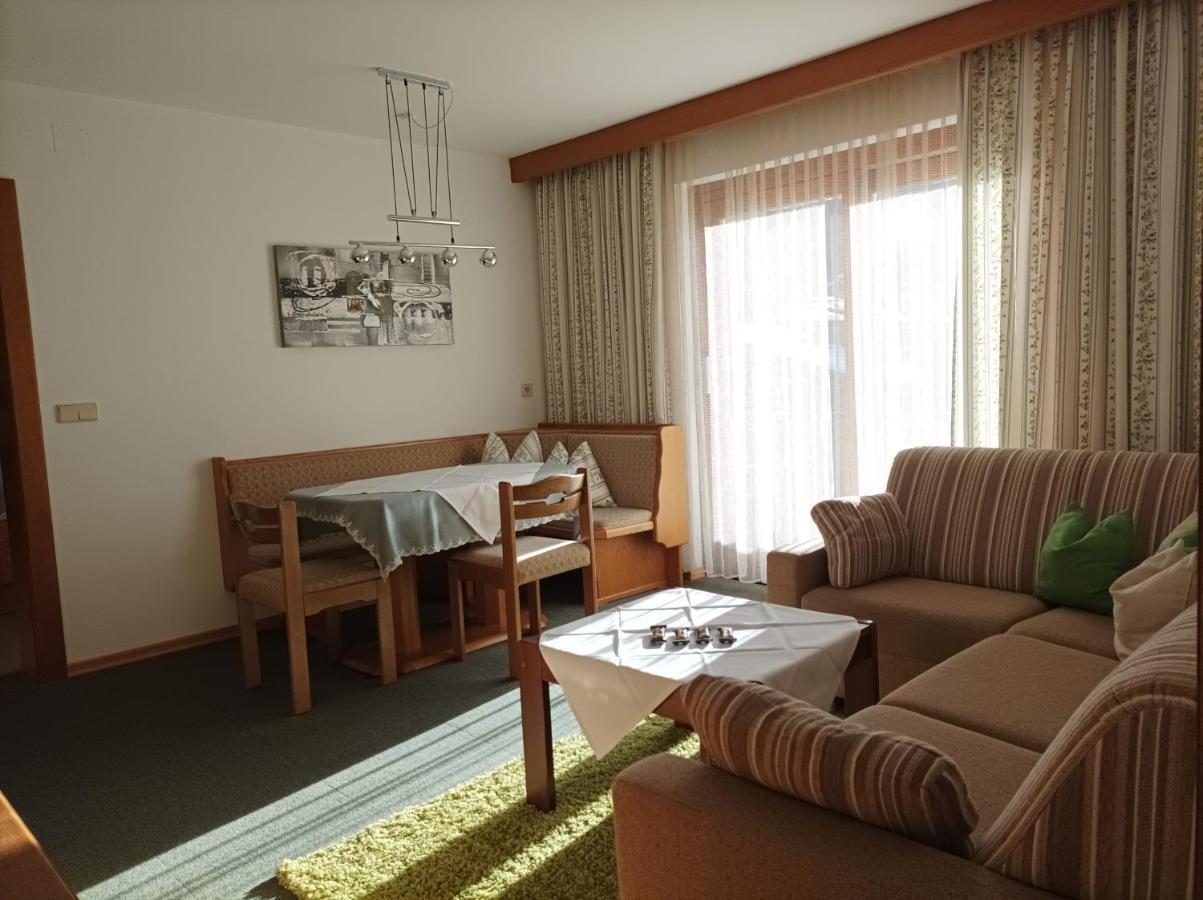 Fruehstueckspension-Appartementhaus Wasserer باد كلينكيرشهايم المظهر الخارجي الصورة