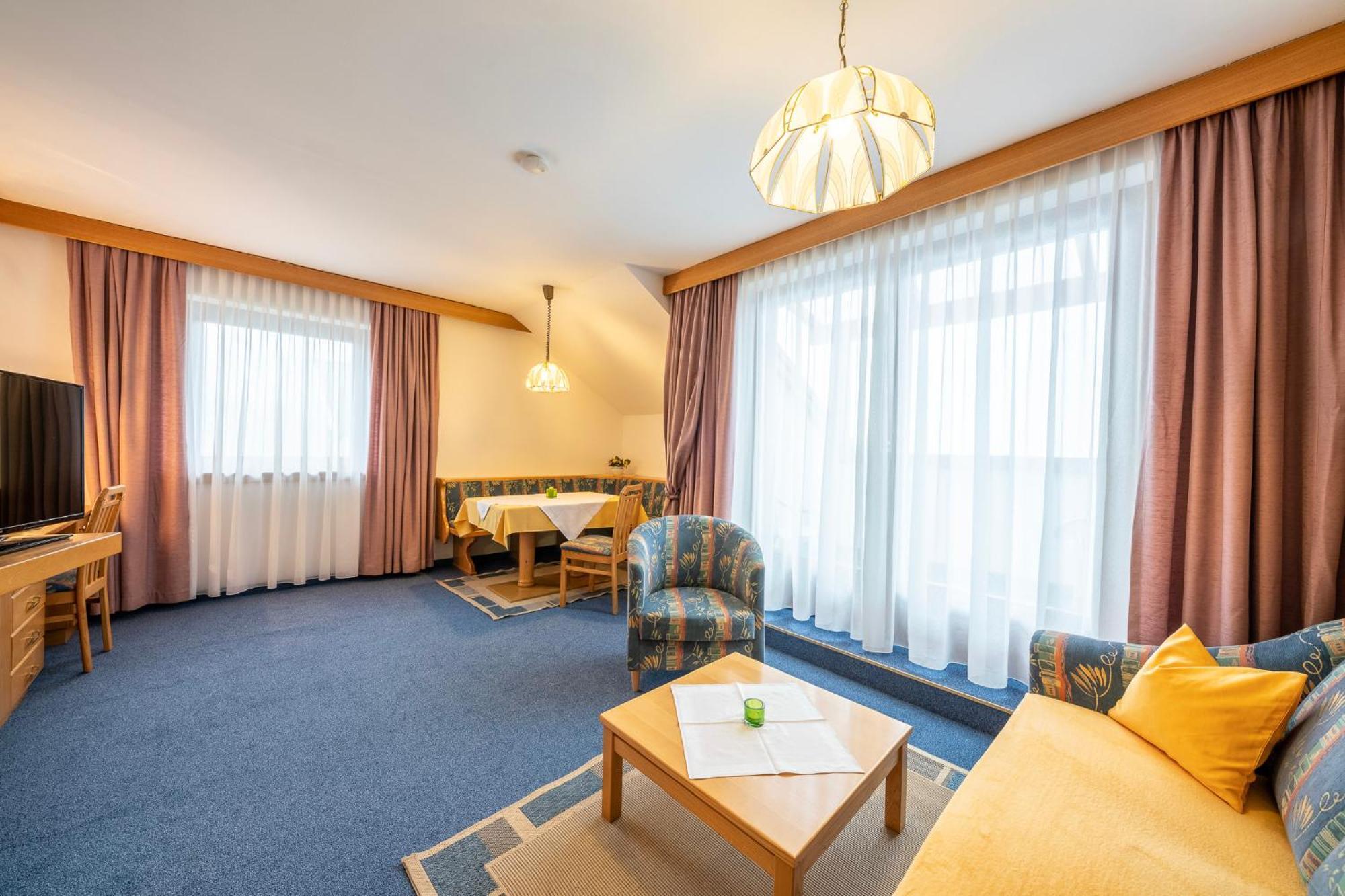 Fruehstueckspension-Appartementhaus Wasserer باد كلينكيرشهايم المظهر الخارجي الصورة